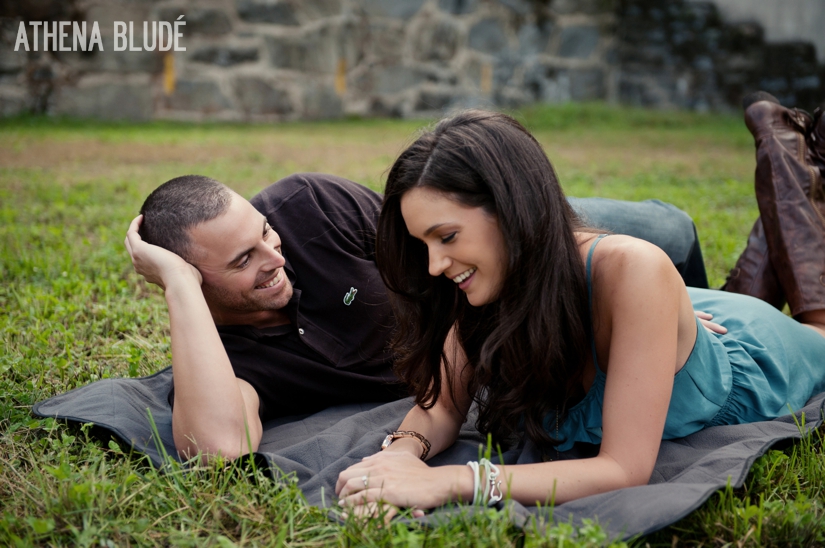 ©2011 Athena Bludé Photography | Vineyard and Urban Engagement Session: Jessica + Nick