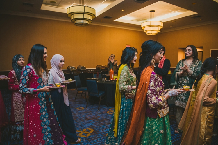 pakistani-wedding-day-1-hanias-mehndi_24